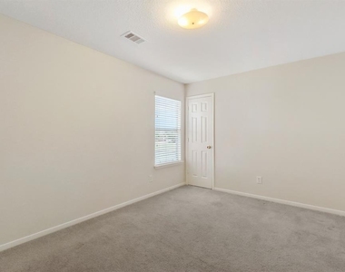 15119 Live Oak Bend Way - Photo Thumbnail 13