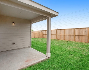 24826 Signorelli Way - Photo Thumbnail 19