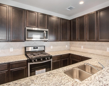 24826 Signorelli Way - Photo Thumbnail 7