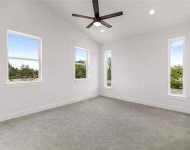 947 Green Meadow Street - Photo Thumbnail 7