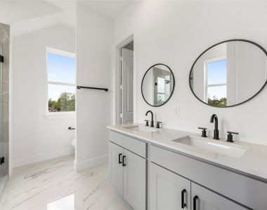947 Green Meadow Street - Photo Thumbnail 11