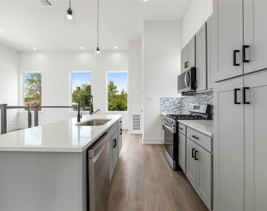 947 Green Meadow Street - Photo Thumbnail 2