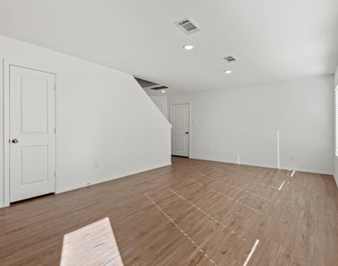 17194 Quaking Aspen Lane - Photo Thumbnail 9