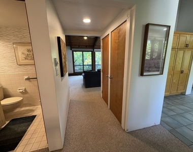 80 Murray Hill South - Photo Thumbnail 23