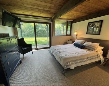 80 Murray Hill South - Photo Thumbnail 7