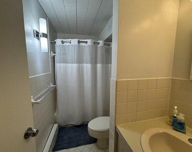 80 Murray Hill South - Photo Thumbnail 9