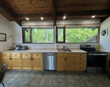 80 Murray Hill South - Photo Thumbnail 29