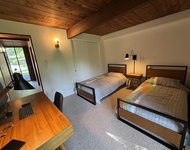 80 Murray Hill South - Photo Thumbnail 14