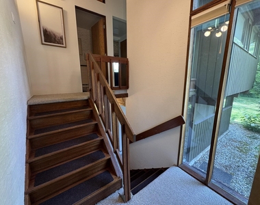 80 Murray Hill South - Photo Thumbnail 16