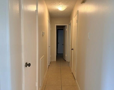 6627 Krause Drive - Photo Thumbnail 12