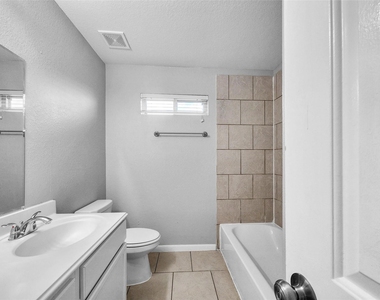 15126 Sequoia Meadow Court - Photo Thumbnail 16