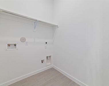 6559 Scarlet Pond Lane - Photo Thumbnail 14