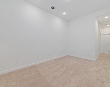 6559 Scarlet Pond Lane - Photo Thumbnail 17
