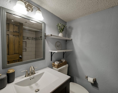 12900 Walden Road - Photo Thumbnail 14