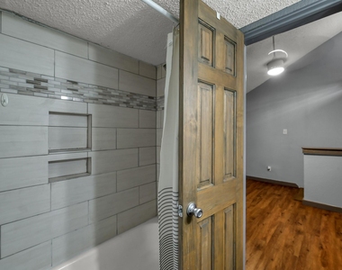 12900 Walden Road - Photo Thumbnail 15