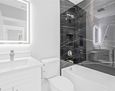 633 Windermere Drive - Photo Thumbnail 8