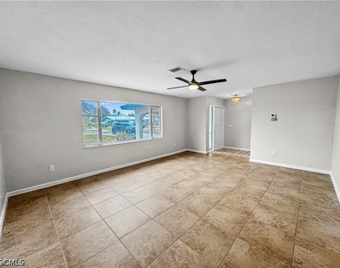 206 Se 46th Terrace - Photo Thumbnail 9