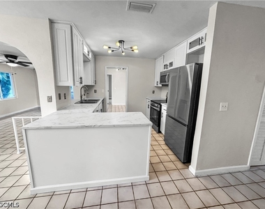 206 Se 46th Terrace - Photo Thumbnail 16