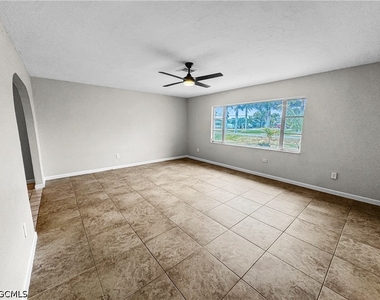 206 Se 46th Terrace - Photo Thumbnail 8