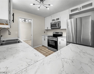 206 Se 46th Terrace - Photo Thumbnail 17