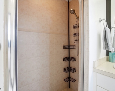 1623 Sw 43rd Lane - Photo Thumbnail 24