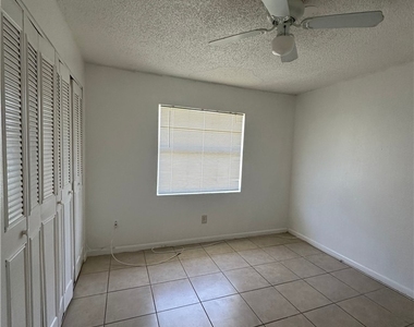4425 Ruthann Court - Photo Thumbnail 14