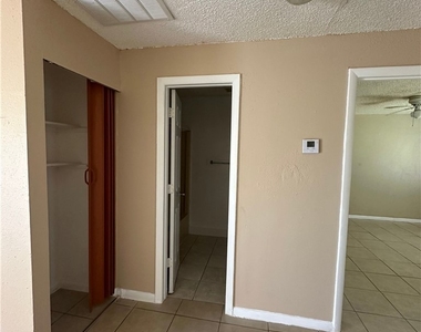 4425 Ruthann Court - Photo Thumbnail 16