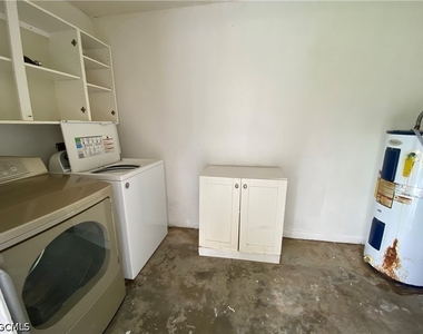 4425 Ruthann Court - Photo Thumbnail 19