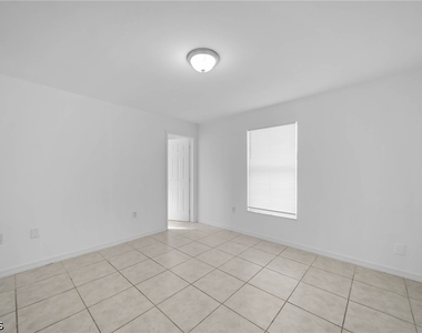1214 Se 24th Avenue - Photo Thumbnail 10