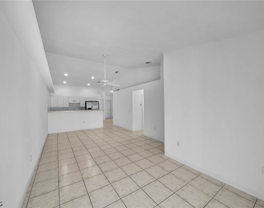 1214 Se 24th Avenue - Photo Thumbnail 14