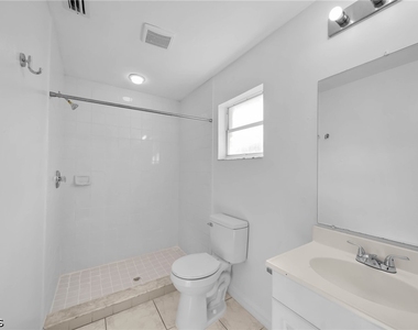 1214 Se 24th Avenue - Photo Thumbnail 15