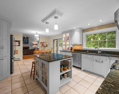 16 Lamington Hill - Photo Thumbnail 4