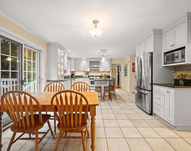 16 Lamington Hill - Photo Thumbnail 8