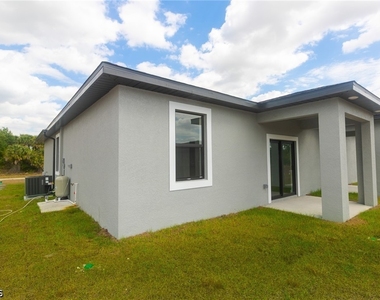 1266 Milwaukee Boulevard - Photo Thumbnail 14