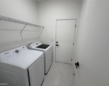 3222 48th Street W - Photo Thumbnail 15