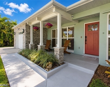 4021 Se 3rd Avenue - Photo Thumbnail 2