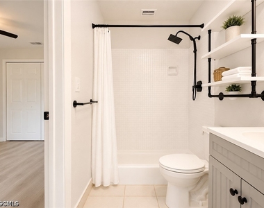 4021 Se 3rd Avenue - Photo Thumbnail 13
