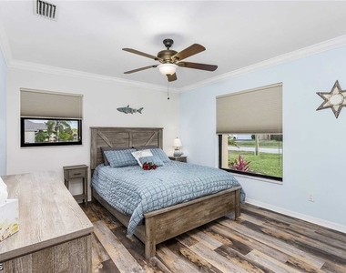 201 Se 28th Terrace - Photo Thumbnail 11