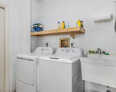 201 Se 28th Terrace - Photo Thumbnail 24