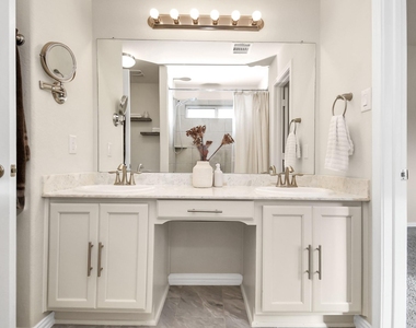 2217 Windy Grove Drive - Photo Thumbnail 22