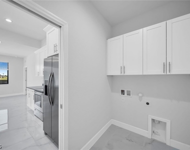 2504 Sw 32nd Street - Photo Thumbnail 14