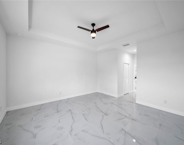 2504 Sw 32nd Street - Photo Thumbnail 17