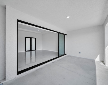 2504 Sw 32nd Street - Photo Thumbnail 28