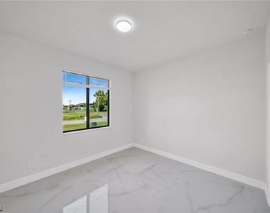 2504 Sw 32nd Street - Photo Thumbnail 25