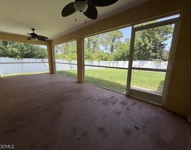 623 Summit Avenue S - Photo Thumbnail 3