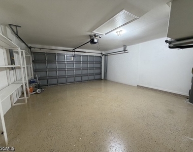 623 Summit Avenue S - Photo Thumbnail 21