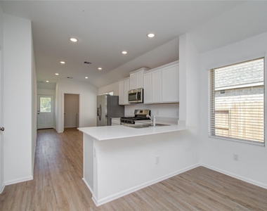 24035 Priano Forest Dr - Photo Thumbnail 14