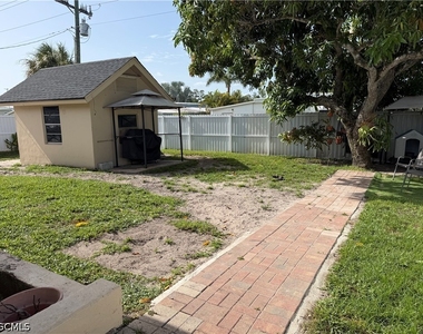 3502 Seminole Avenue - Photo Thumbnail 17