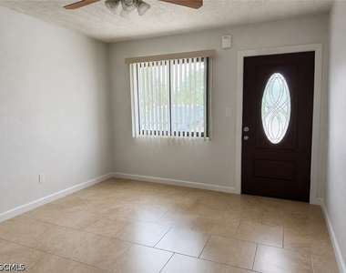 3502 Seminole Avenue - Photo Thumbnail 1
