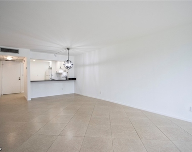 1083 Forest Lakes Drive - Photo Thumbnail 11